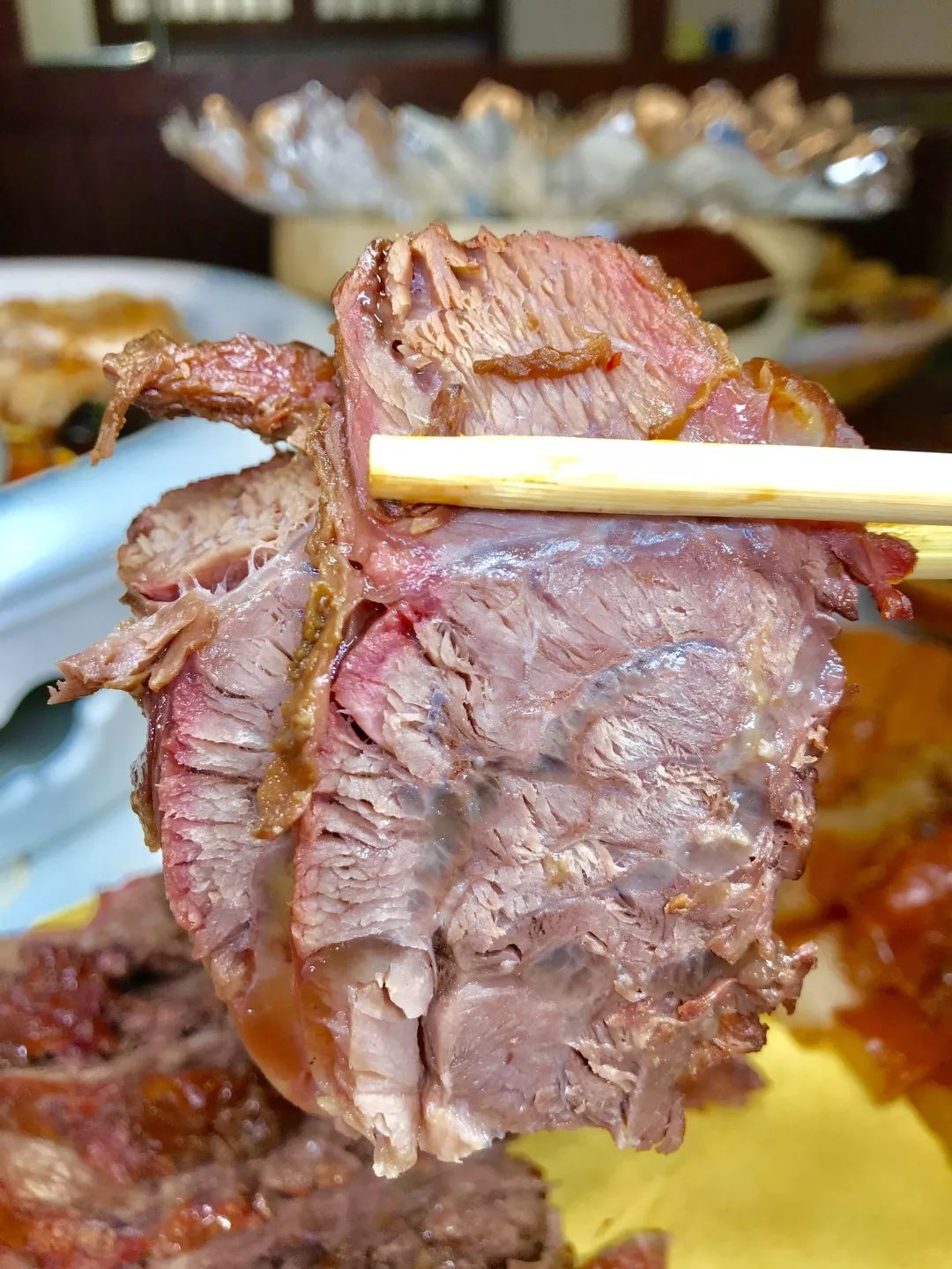 究竟是哪家十年老店,香透了这有山!?驴板肠、酱驴肉、驴火,走红时尚地儿。